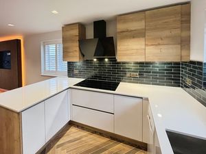 Kitchen- click for photo gallery